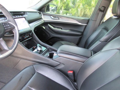 2025 Jeep Grand Cherokee Limited 4x2