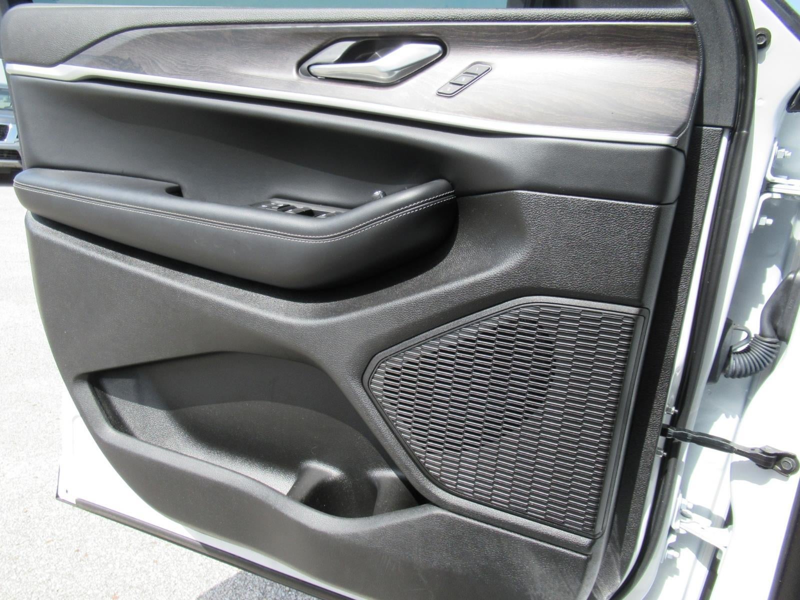 2025 Jeep Grand Cherokee Limited 4x2