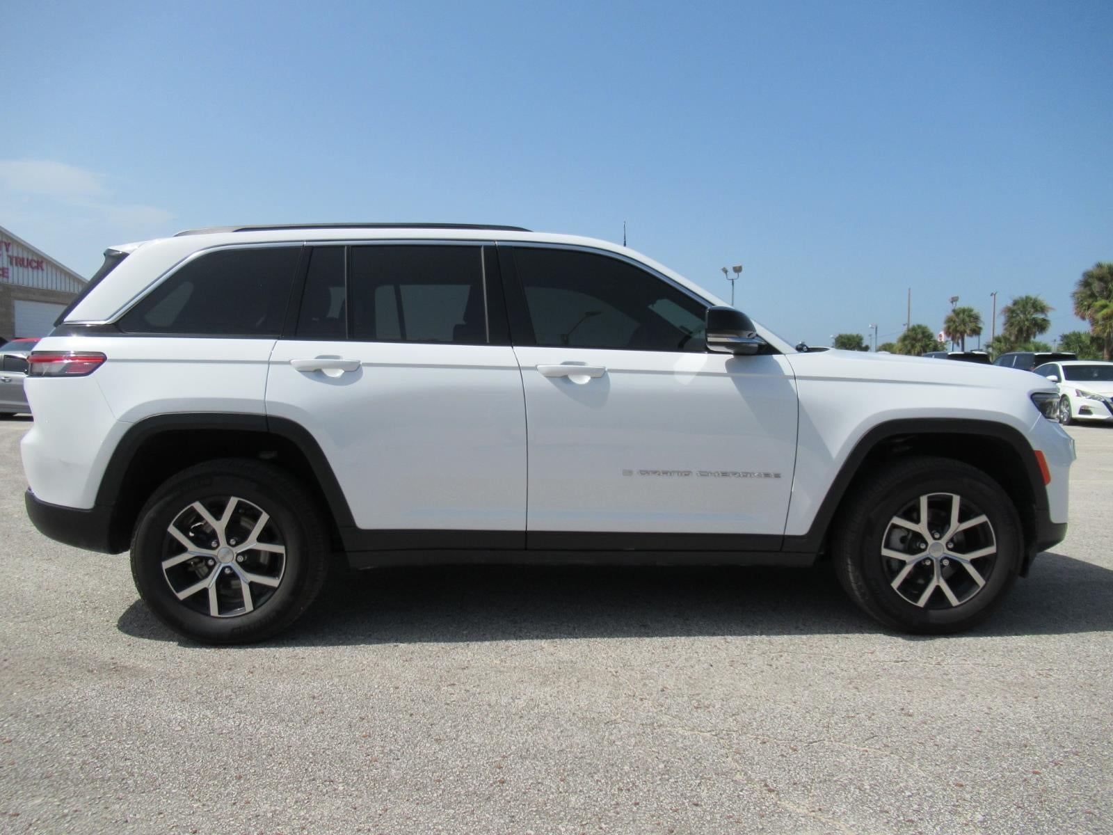 2025 Jeep Grand Cherokee Limited 4x2