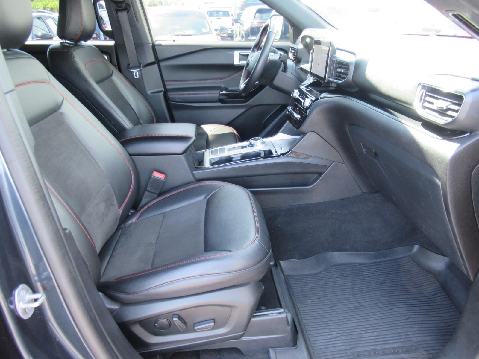 2022 Ford Explorer ST-Line