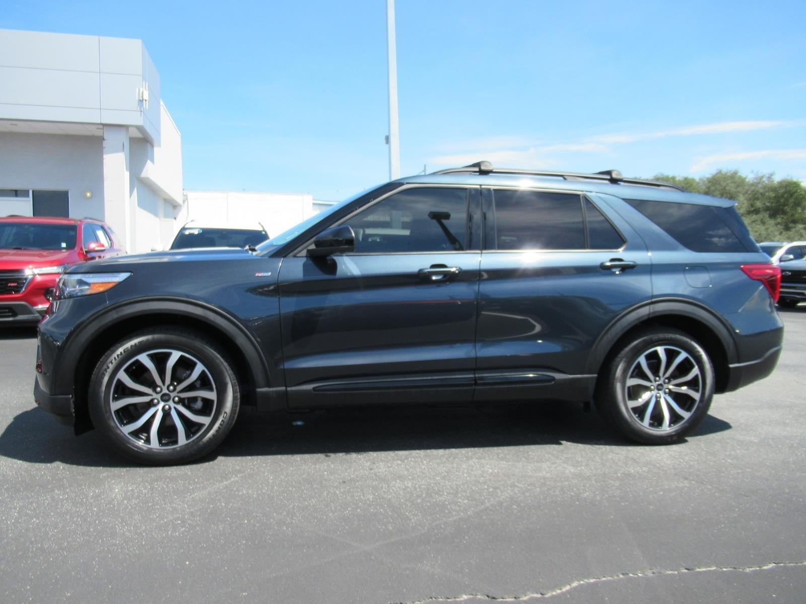 2022 Ford Explorer ST-Line