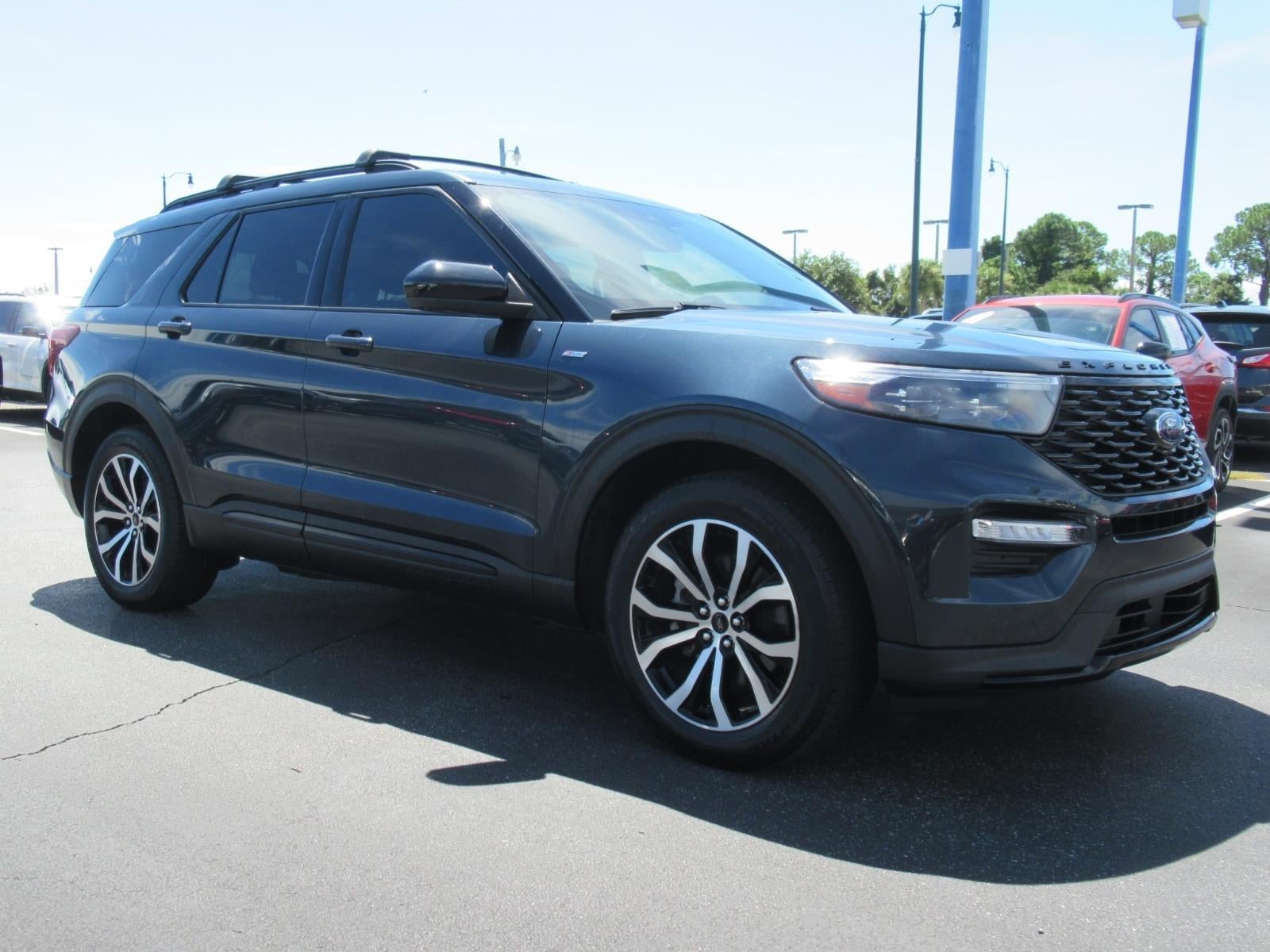 2022 Ford Explorer ST-Line