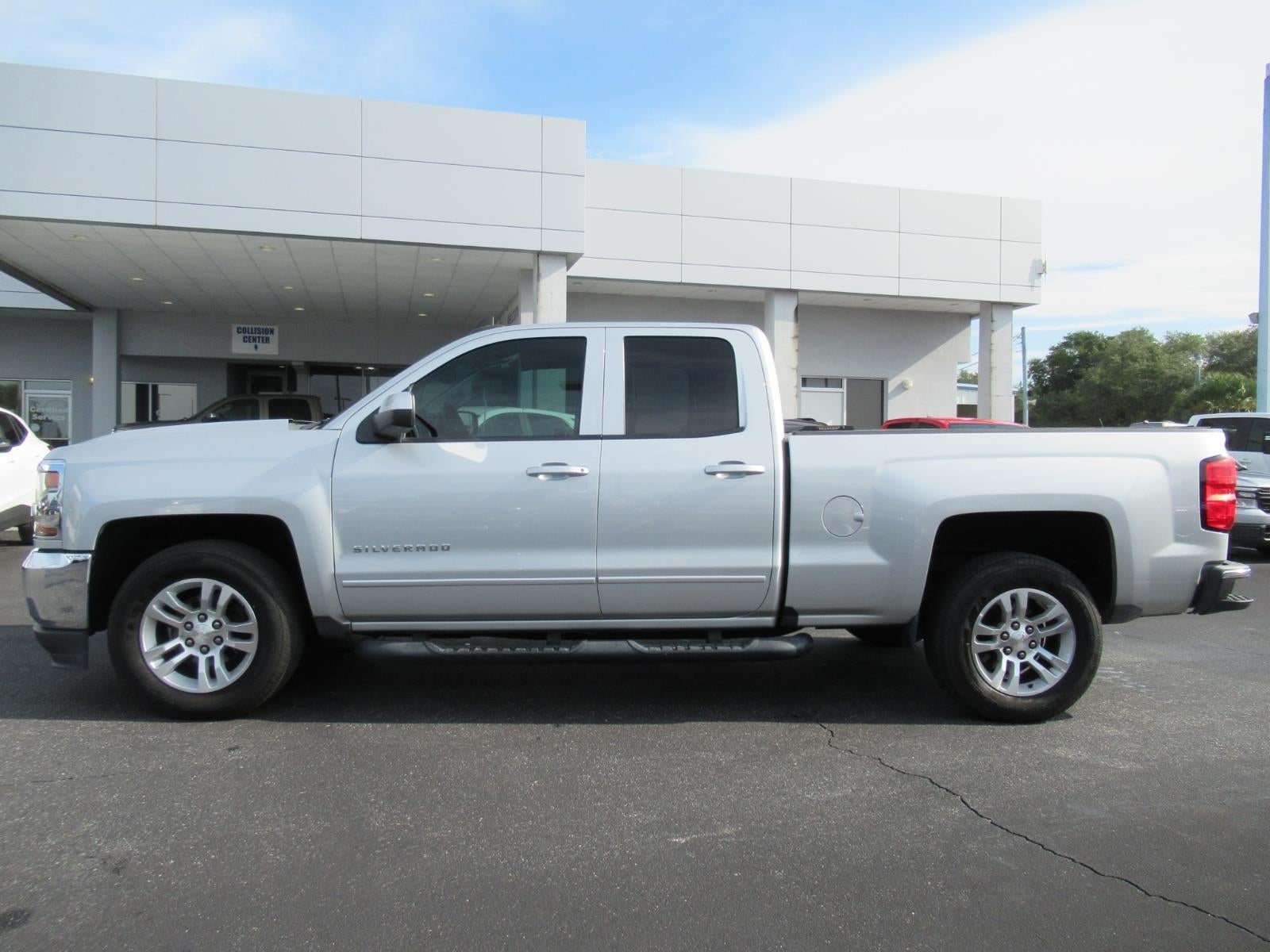 Used 2017 Chevrolet Silverado 1500 LT with VIN 1GCRCRECXHZ109031 for sale in Leesburg, FL