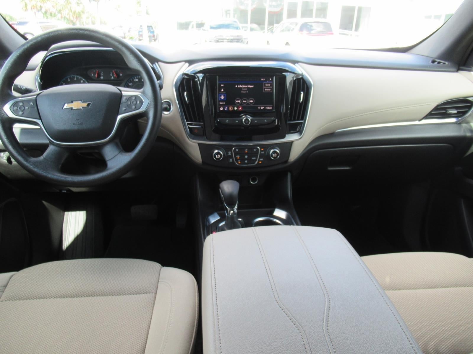 2022 Chevrolet Traverse LS