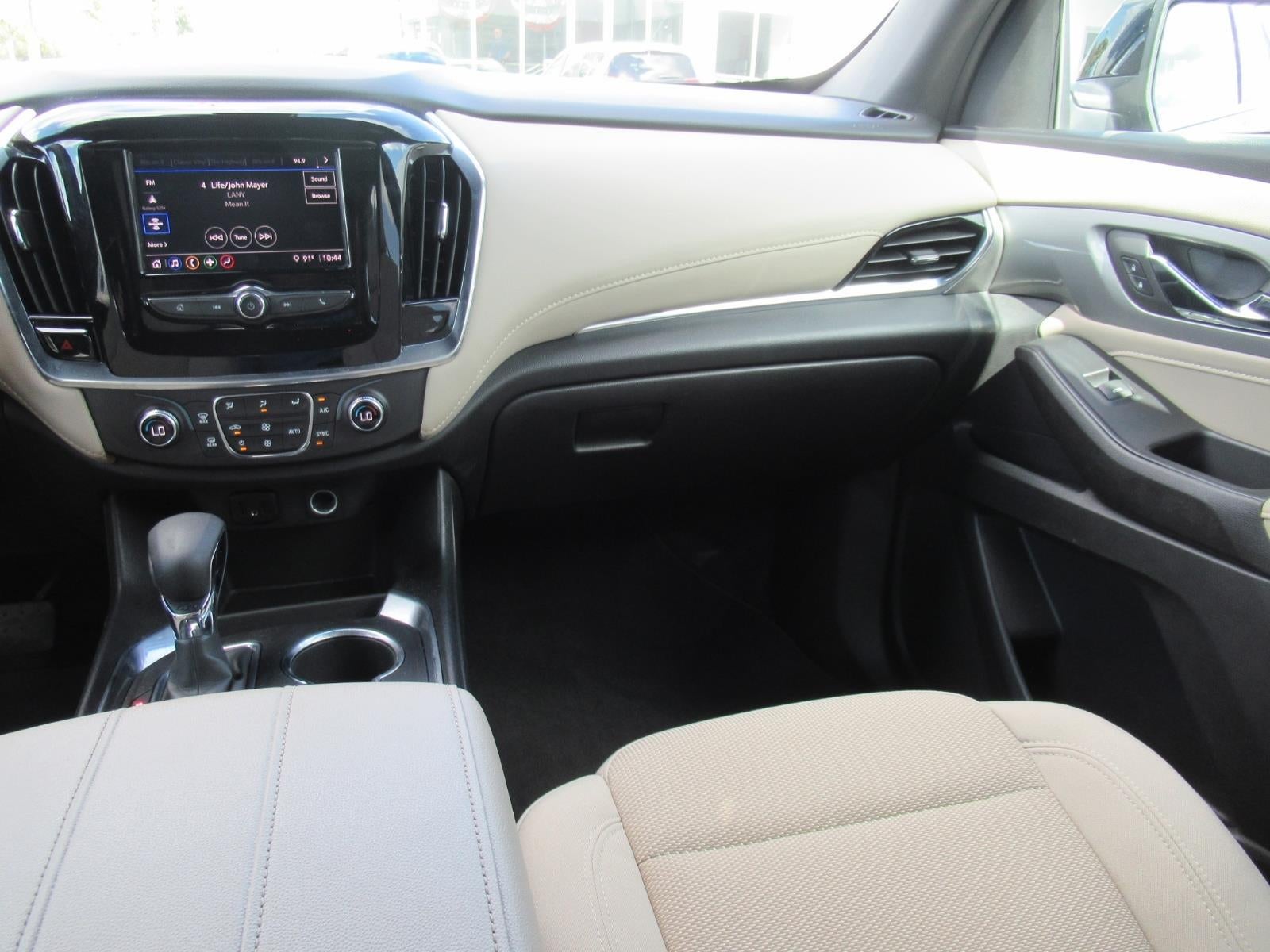 2022 Chevrolet Traverse LS