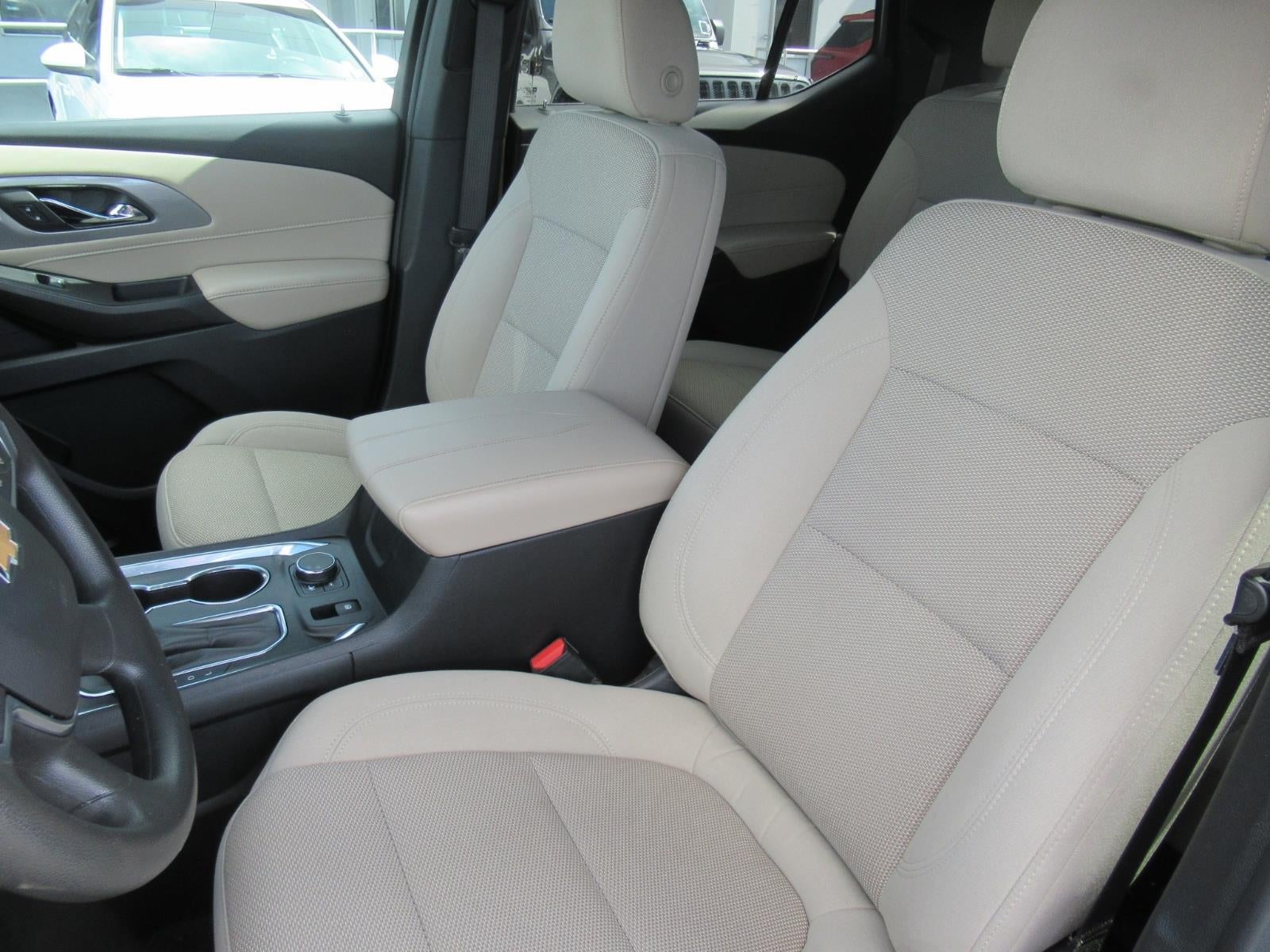 2022 Chevrolet Traverse LS