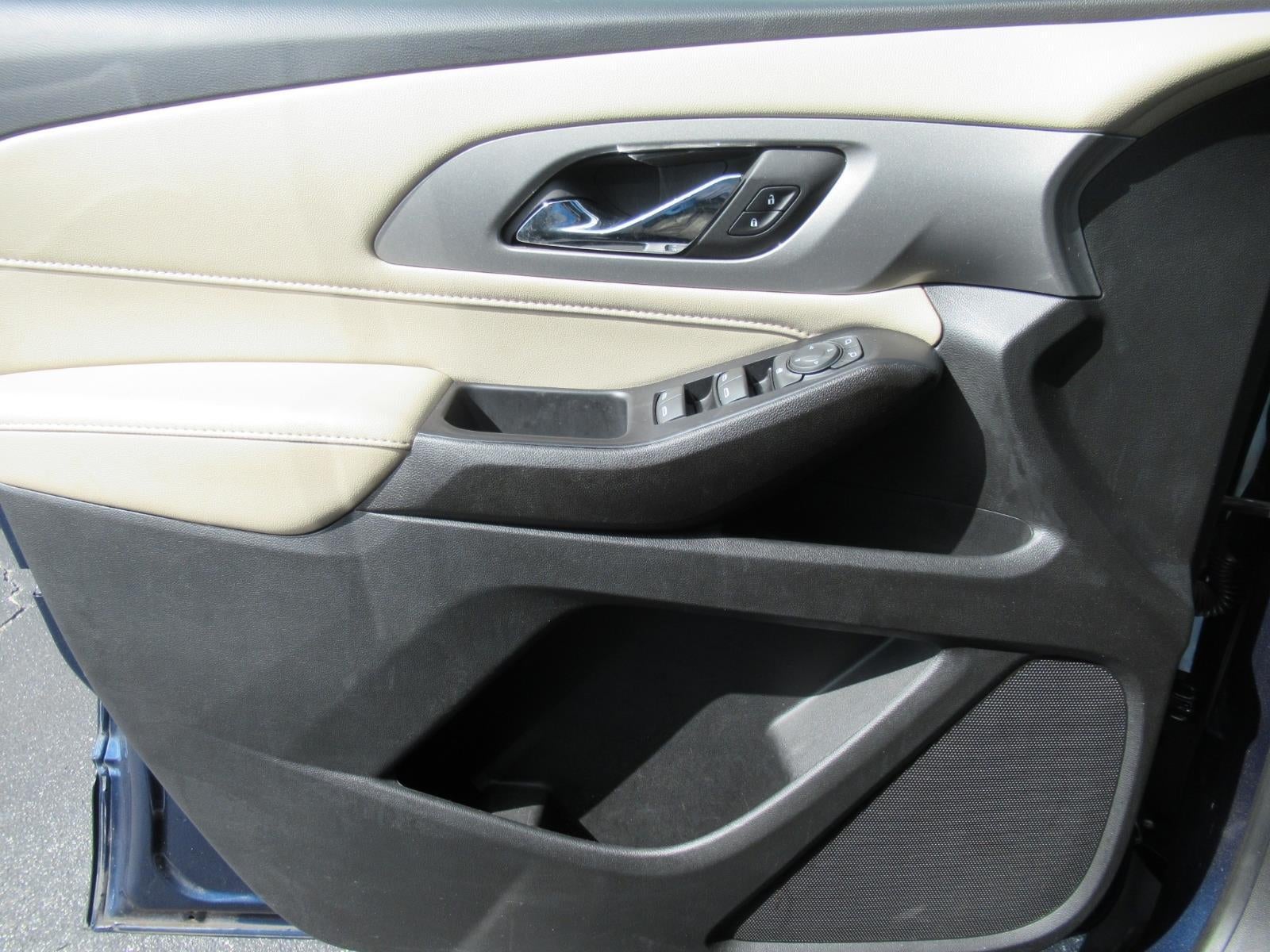 2022 Chevrolet Traverse LS