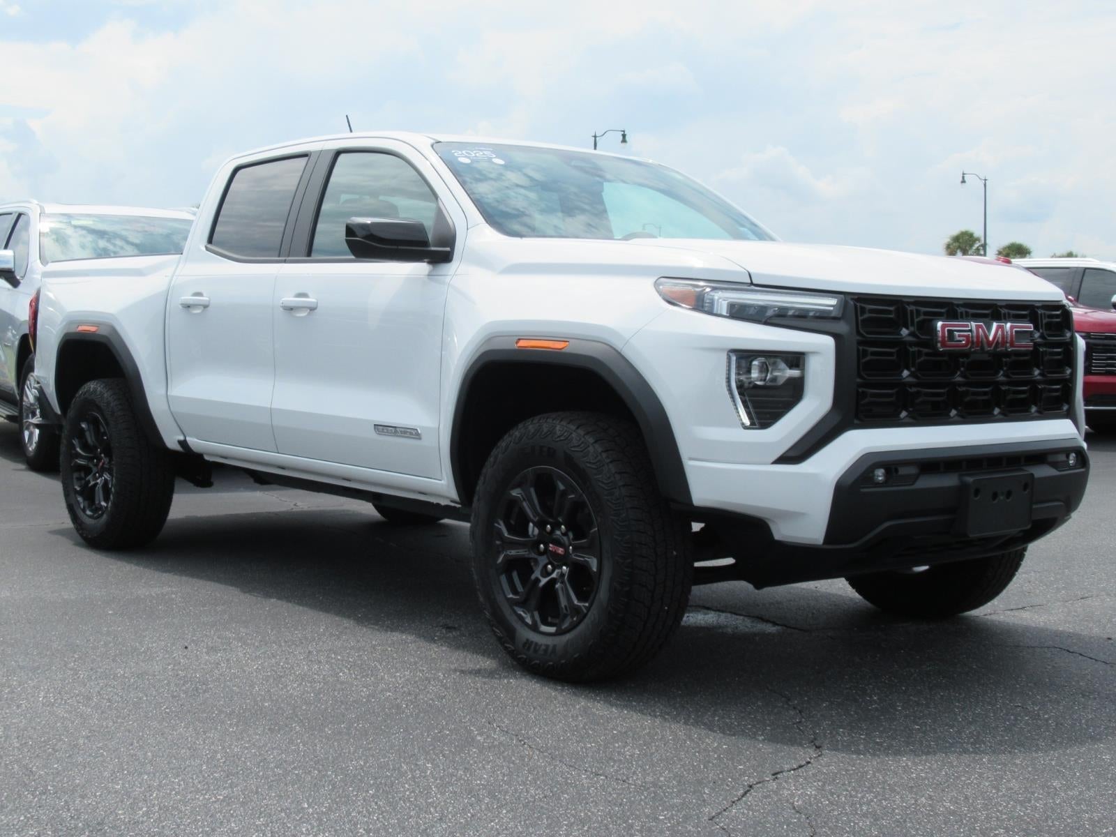 2025 GMC Canyon Elevation