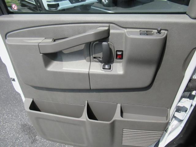 2025 GMC Savana Cargo Base