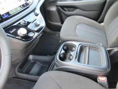 2022 Chrysler Pacifica Touring
