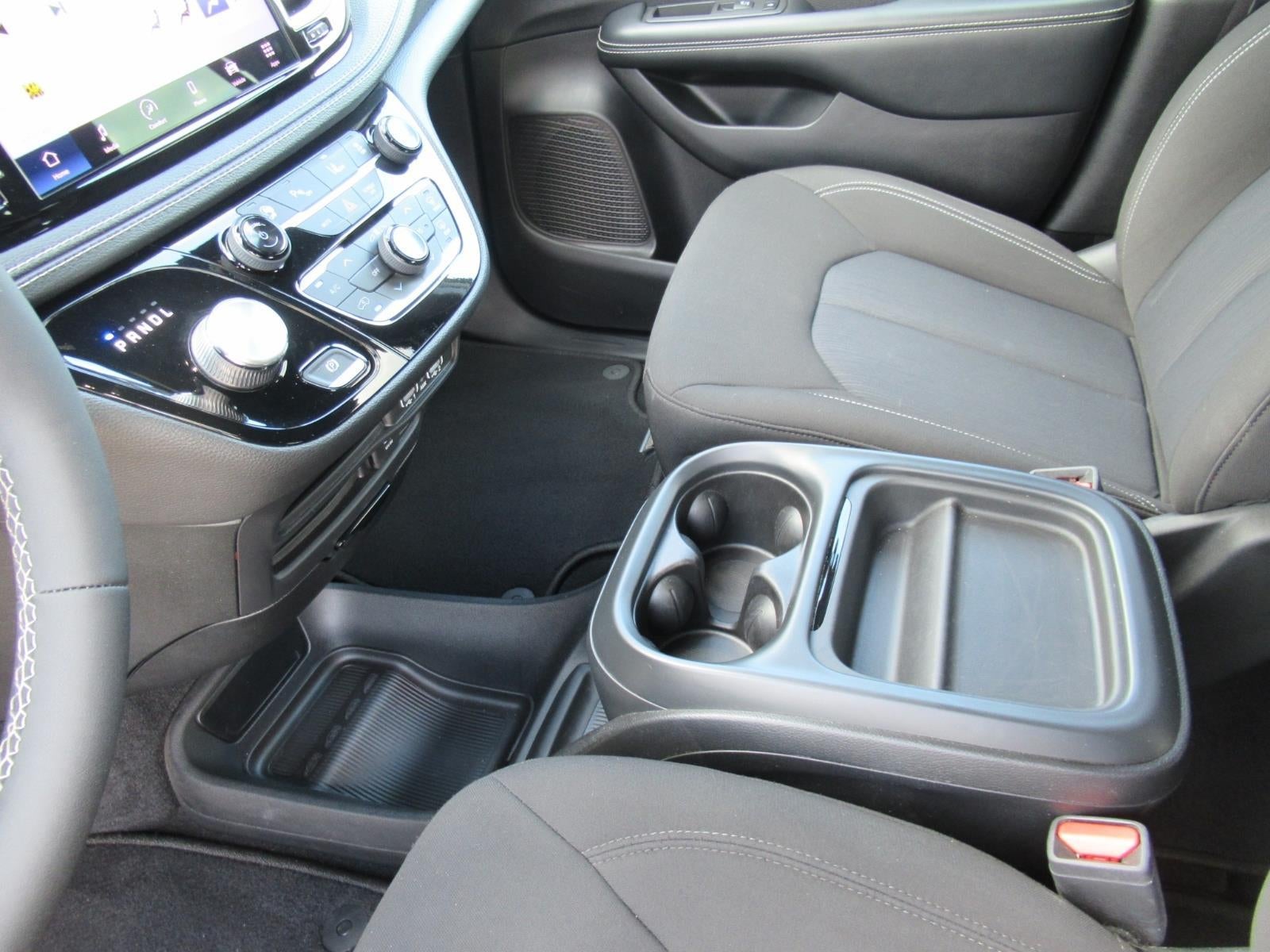 2022 Chrysler Pacifica Touring