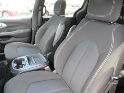 2022 Chrysler Pacifica Touring