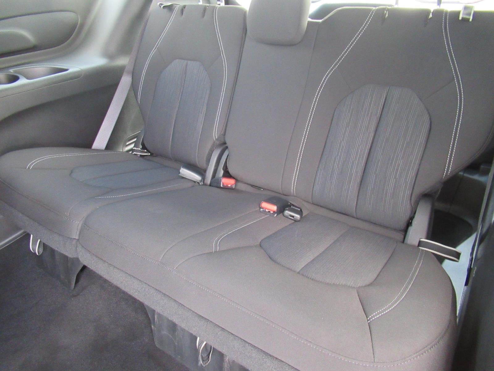 2022 Chrysler Pacifica Touring