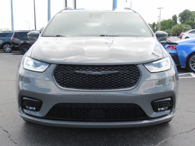 2022 Chrysler Pacifica Touring