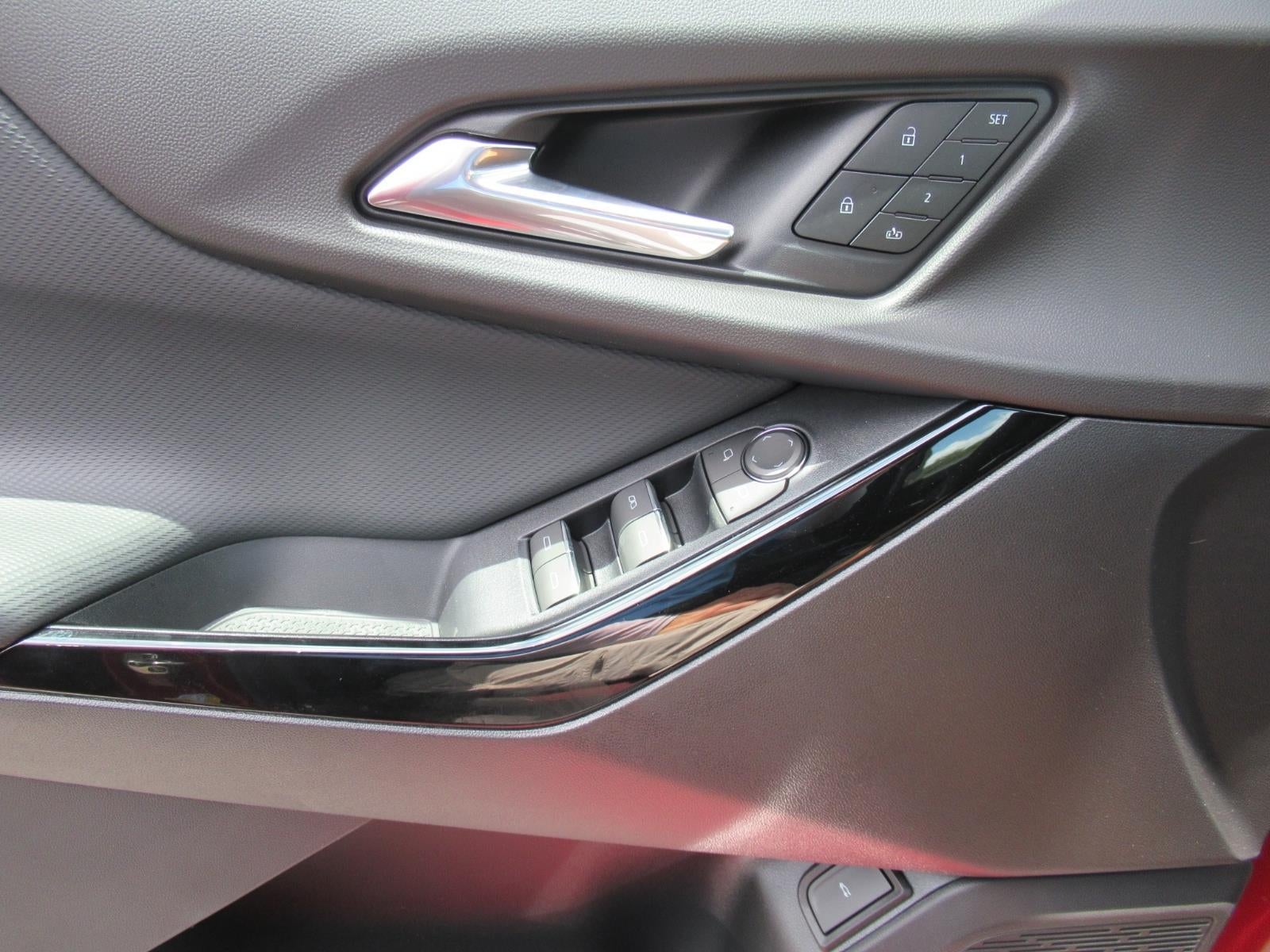 2027 Chevrolet Equinox RS - Photo 21