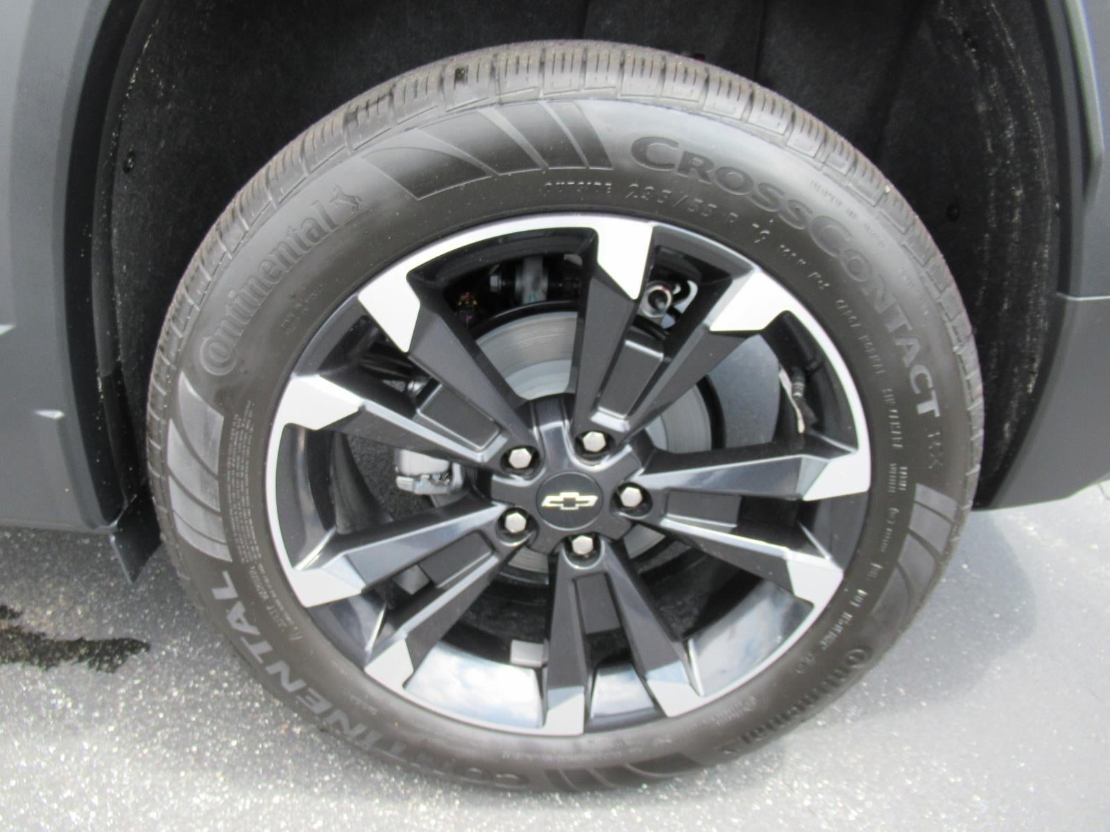 2027 Chevrolet Equinox RS - Photo 8