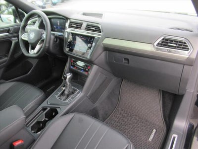 2023 Volkswagen Tiguan SE R-Line Black