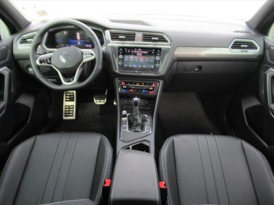 2023 Volkswagen Tiguan SE R-Line Black