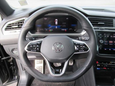 2023 Volkswagen Tiguan SE R-Line Black