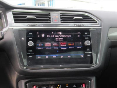 2023 Volkswagen Tiguan SE R-Line Black