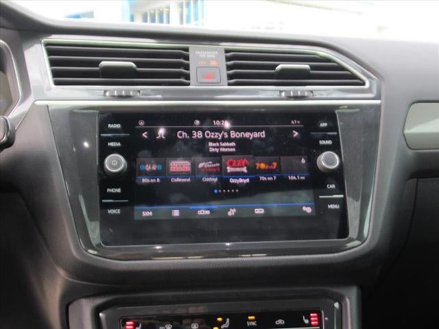 2023 Volkswagen Tiguan SE R-Line Black