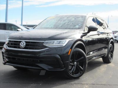 2023 Volkswagen Tiguan SE R-Line Black