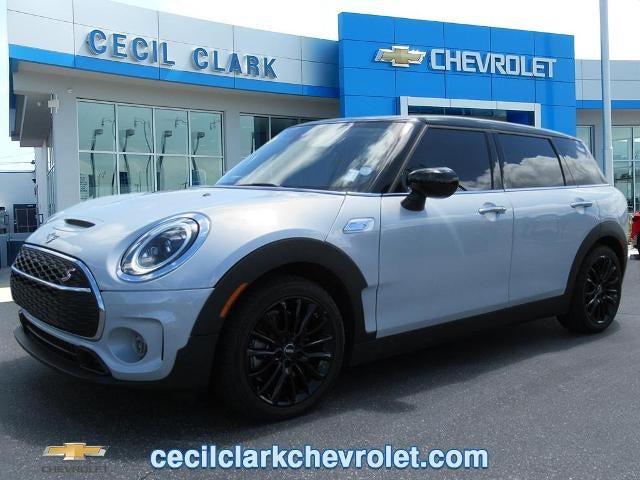 2022 MINI Clubman Cooper S's photo